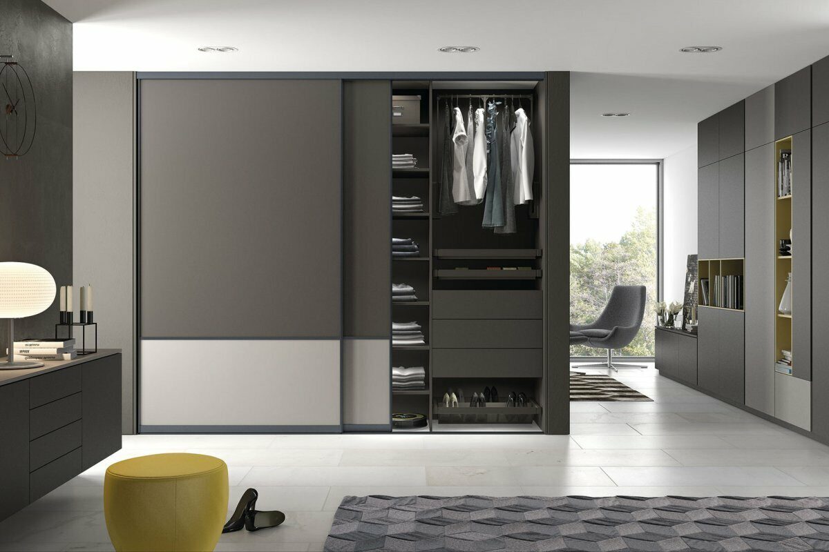 Шкаф купе Sliding-Door Wardrobe